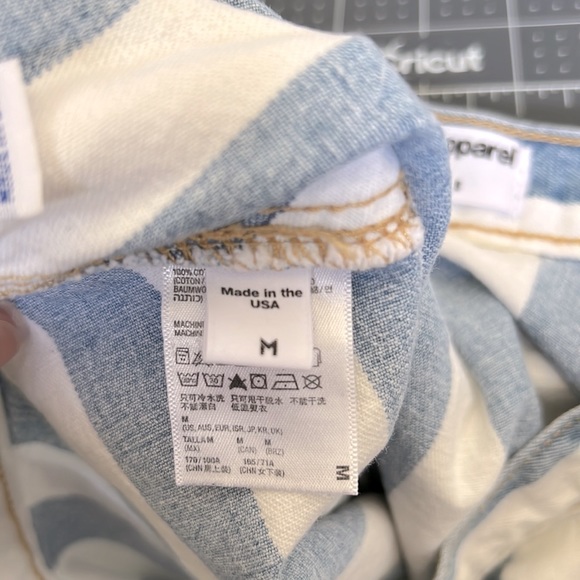 American Apparel Blue and White Denim Side-Zip and Button Circle Skirt - Picture 7 of 7